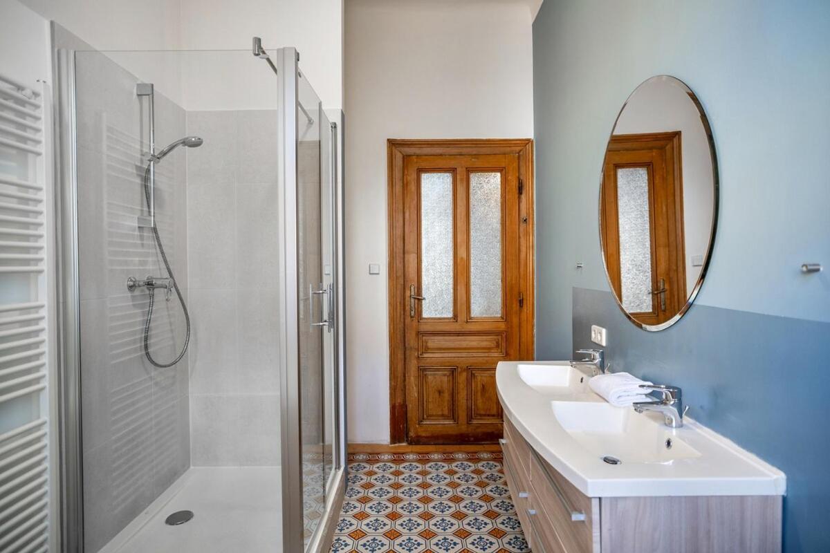 Apartment Feel At I Bright Windows I Penzing Trainstation Wien